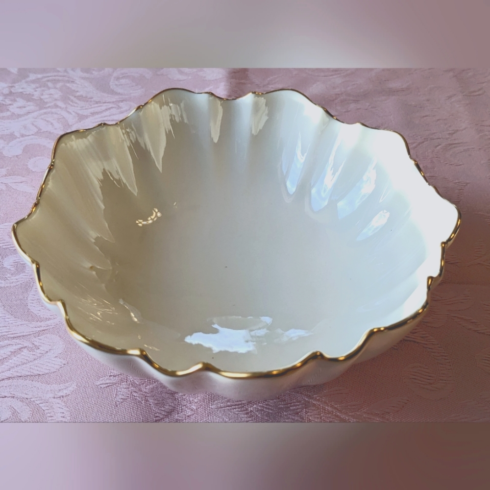 Lenox VTG Symphony Bowl with Gold Trimming